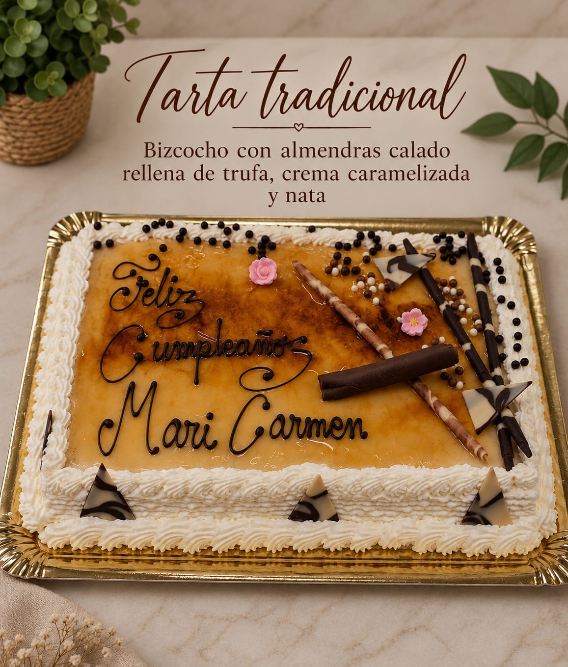 Tarta tradicional de almendras, trufa, crema y nata de Pasteleria Fernando en Novelda
