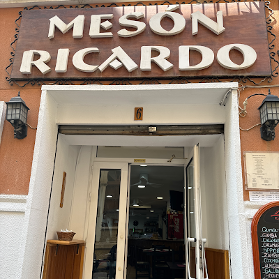 Logotip de Mesón Ricardo