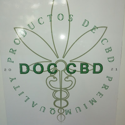 Logotip de CBD Elche - DOC CBD