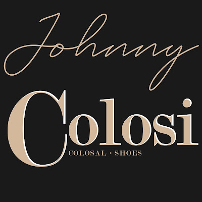 Logotipo de Johnny Colosi